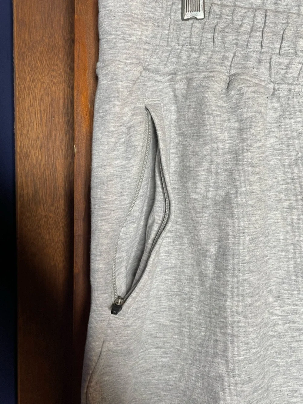 Gymshark Training Fleece Joggers Gray Sweatpants Athletic Loungewear Sporty L - Picture 7 of 10